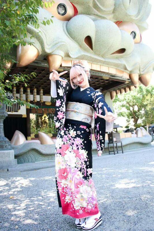 Osaka:Family-Friendly Kimono & Yukata Experience at WARGO - Key Points