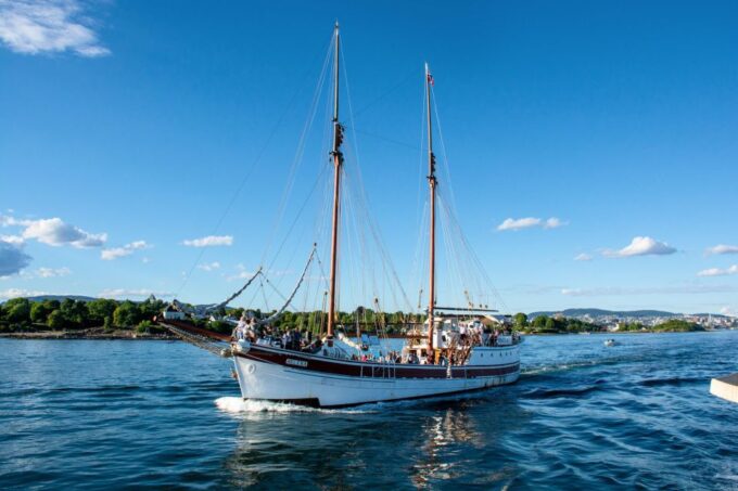 Oslo: Best of Oslo Walking Tour + Fjords Sightseeing Cruise - Recap