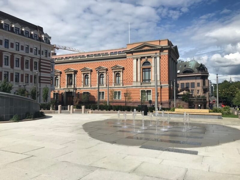 Oslo: City Highlights Walking Tour - Key Points