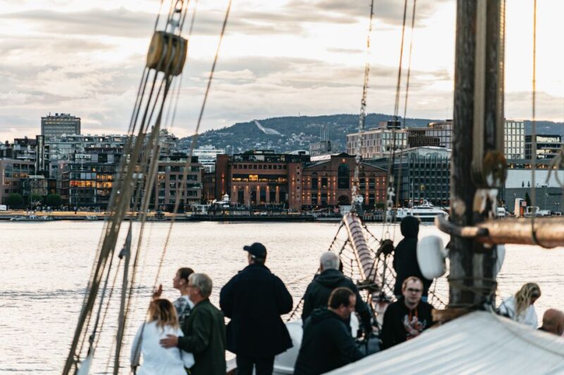 Oslo: Fjord Evening Cruise With Shrimp Buffet - Meeting Point and Attire