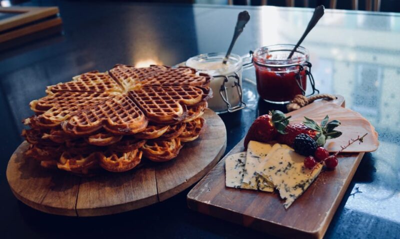 Oslo: Food Tasting and Walking Tour With a Local - Customer Reviews