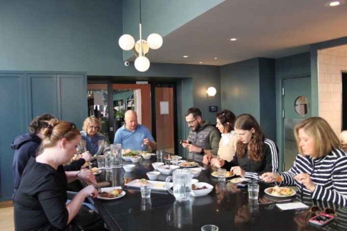 Oslo: Food Tasting and Walking Tour With a Local - Tasting Local Beers and Aquavit