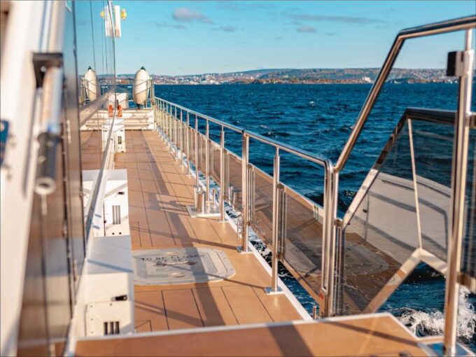 Oslo: Guided Oslofjord Cruise by Silent Electric Boat - Scenic Views and Photo Opportunities