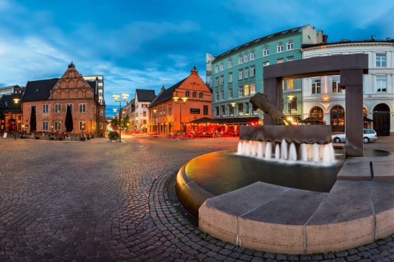 Oslo: Historic Myths & Legends Evening Walking Tour - Exploring Oslos Folklore