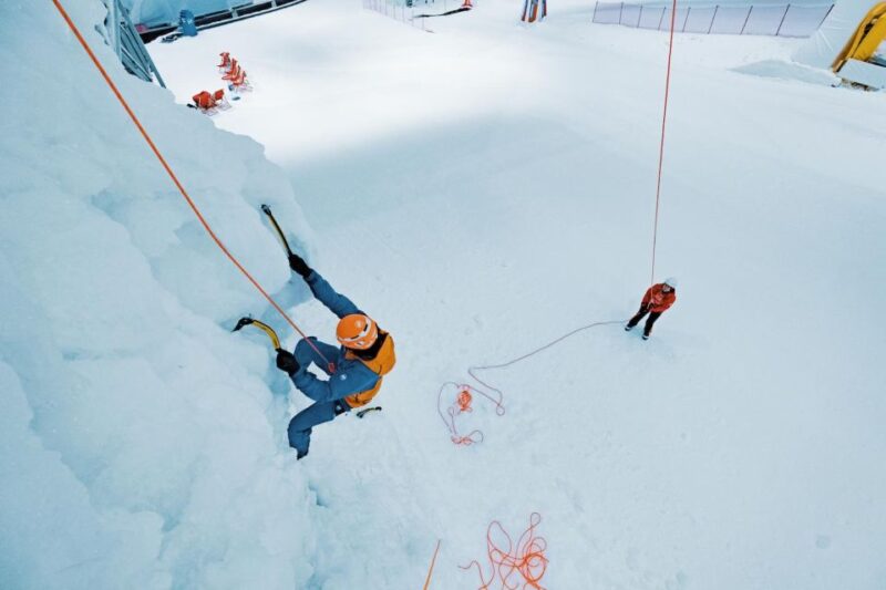 Oslo: Ice Climbing Experience at SNØ Ski Dome - Meeting Point