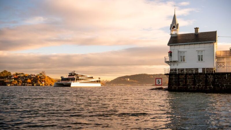 Oslo: Scenic Fjord Cruise With Audio Guide Commentary - Amenities and Features