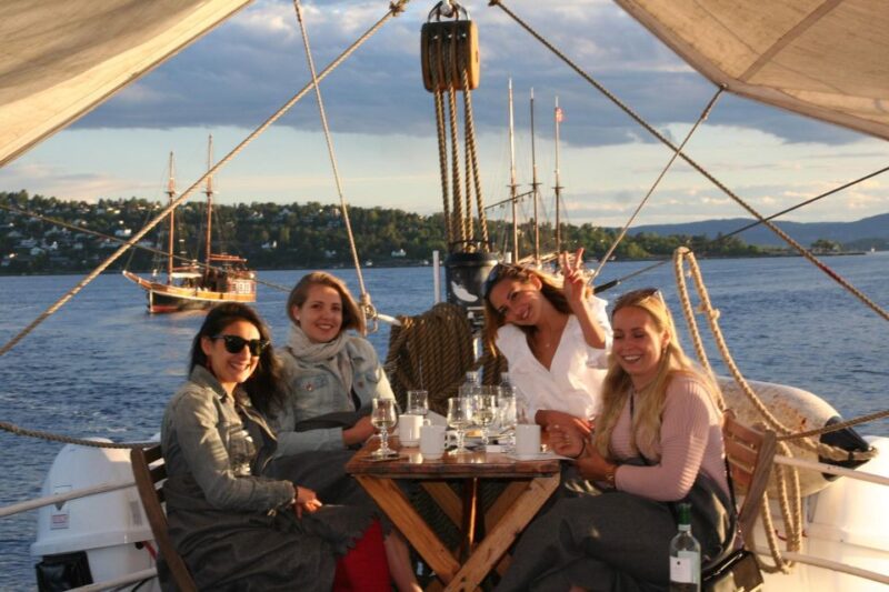 Oslo: Skyline in Winter With Fish Soup Cruise - Booking Information