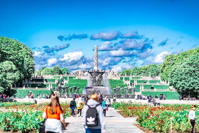 Oslo & Vigeland Park Private Walking Tour - Exploring Akershus Castle