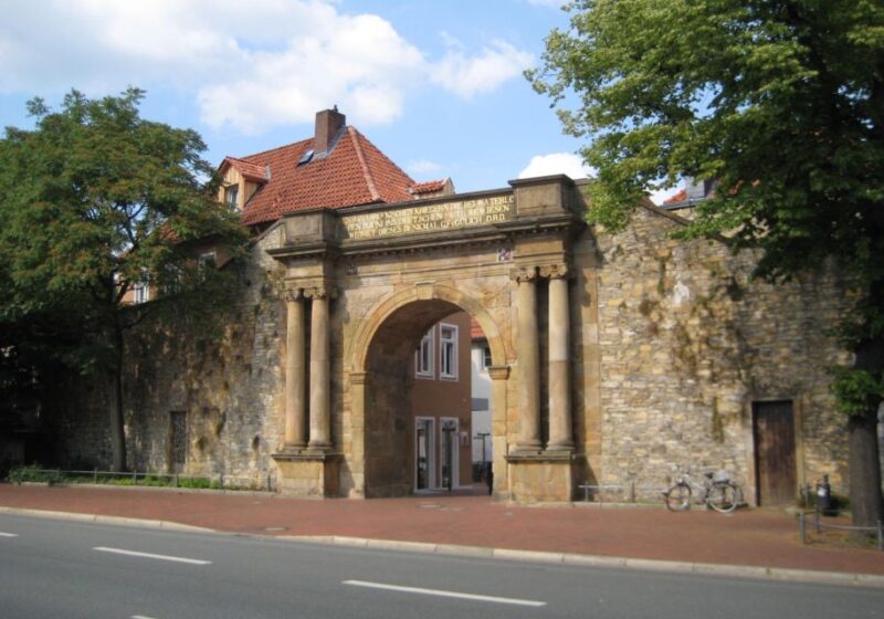 Osnabrück Scavenger Hunt and Sights Self-Guided Tour - Key Points