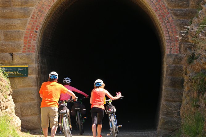 Otago Central Rail Trail One Day Wonder Cycle Tour - Meeting Point and Start Time