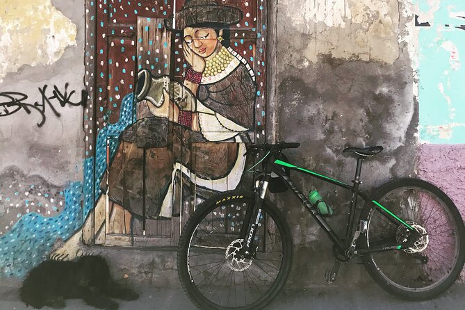 Otavalo and Its Surroundings by Bike - Discovering Ibarras Historic Center
