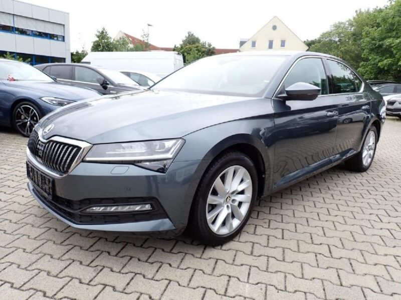 Otopeni Airport Transfer - Fleet and Drivers