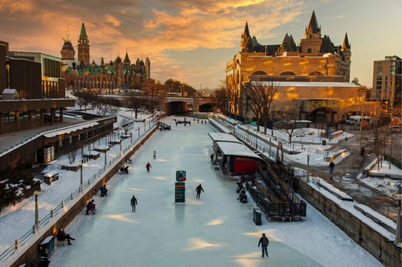 Ottawa: First Discovery Walk and Reading Walking Tour - Highlights of the Experience