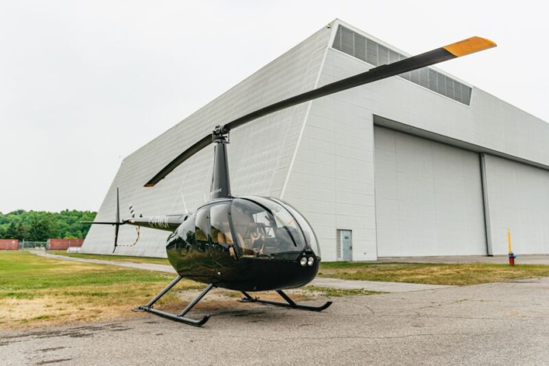 Ottawa: Scenic Helicopter Flight - Helicopter Flight Experience
