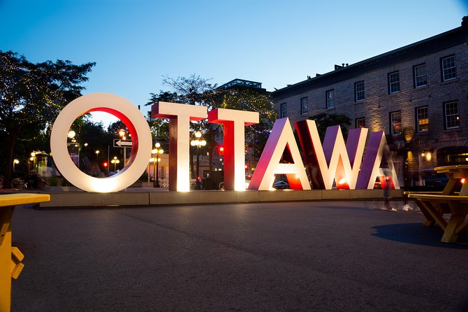 Ottawa Small Group Night Tour With River Cruise + Light Show - River Cruise Experience