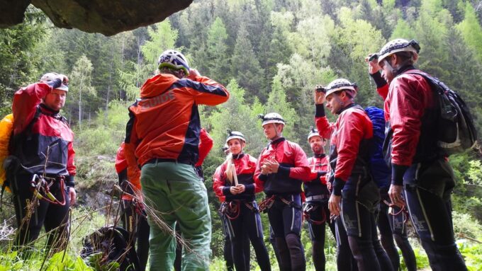 Ötztal: Guided Cave Tour for Beginners - Booking and Cancellation