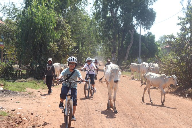 Oudong Mountain And Floating Village Cycle Tour - Exploration Opportunities