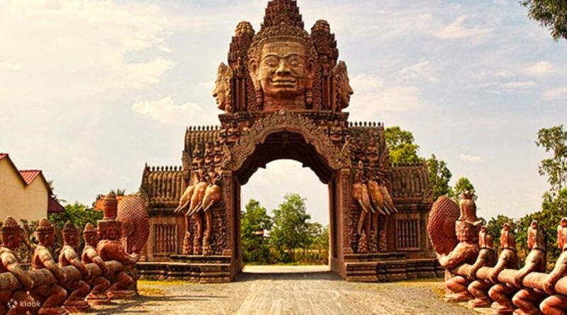 Oudong Mountain & Phnom Baset Private Tours From Phnom Penh - Phnom Baset Visit
