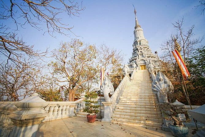 Oudong Temples & Phnom Prasith Private Tour from Phnom Penh - A Closer Look at the Experience