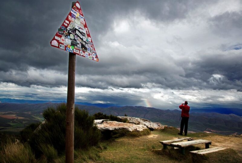 Oudtshoorn: Swartberg Pass Tour With Traditional Lunch - Hiking Through Diverse Fauna and Flora