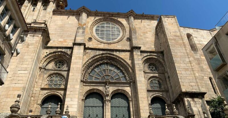 Ourense: Guided Tour and Ticket to Ourense Cathedral - Cancellation and Reservation