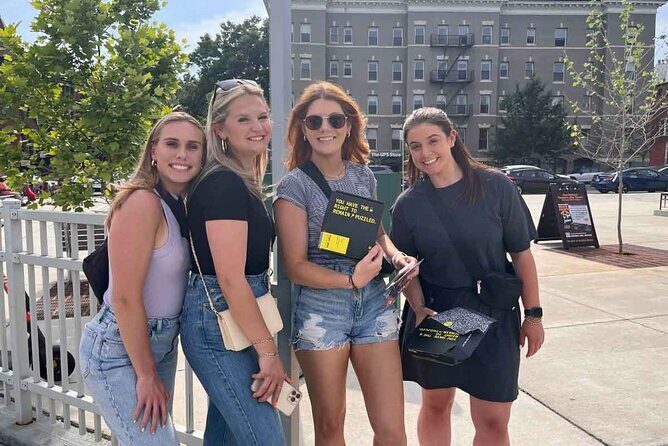 Outdoor Escape Room in Downtown Toronto - Key Points