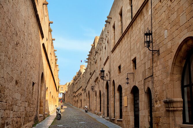 Outdoor Scavenger Hunt and Tour of Rhodes Old Town - Uncover Historical Secrets