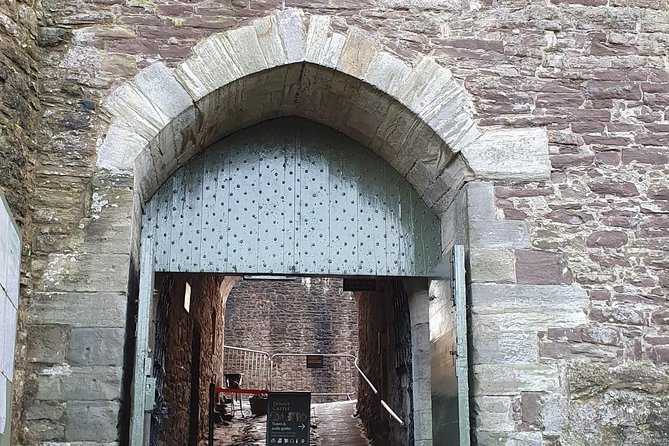 Outlander Tour - Comfortable Transportation and Amenities