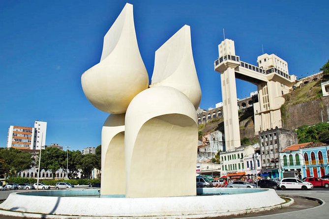 Outskirts Private City Tour Including Favelas of Salvador - Guided Experience