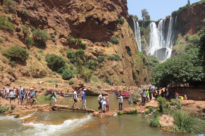 Ouzoud Waterfalls From Marrakech With Boat Ride - Tour Guide and Language Options