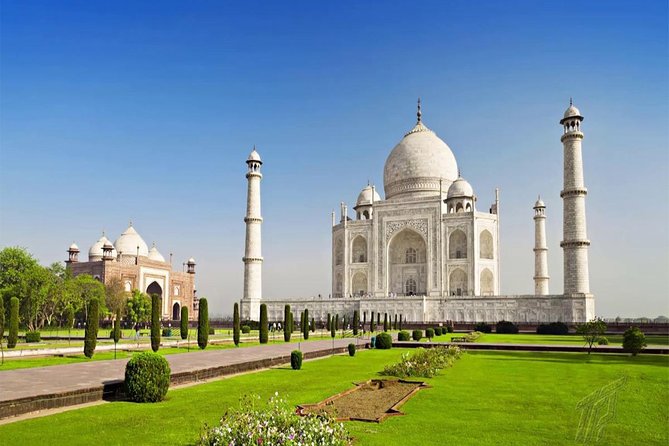 Overnight Agra Tour From Hyderabad - Accommodation and Meals