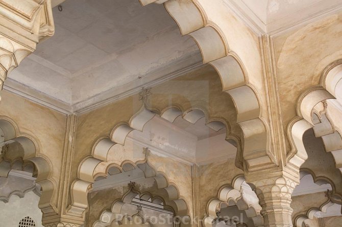 Overnight Agra Tour From Hyderabad - Transportation and Logistics