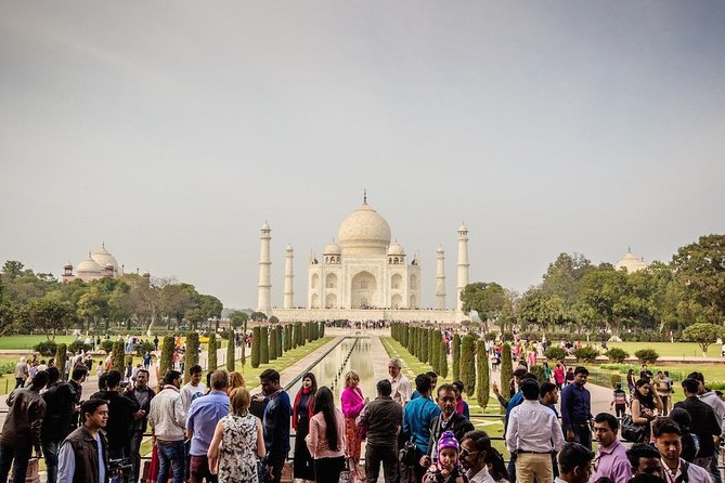 Overnight Agra With Taj Mahal Visit and Drop at Delhi Airport Next Day - Agra Highlights