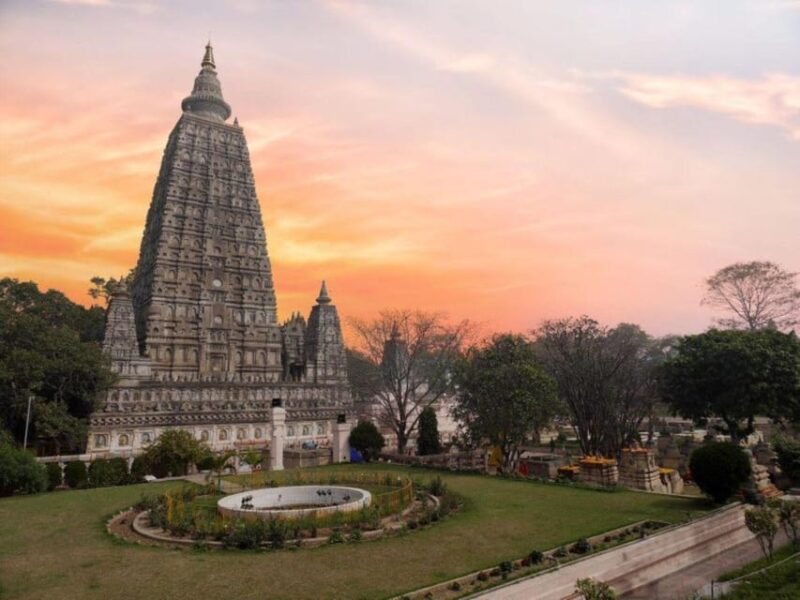 Overnight Bodhgaya Tour From Delhi With Return Flight - Key Points