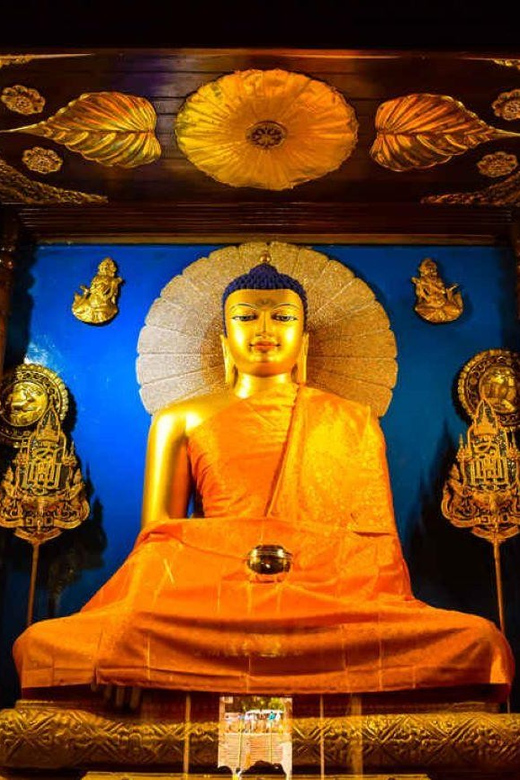 Overnight Bodhgaya Tour From Mumbai With Return Flight - Key Points