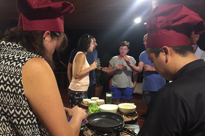 Overnight Halong Bay Cruise Including Transfer Service and Kayaking or Bamboo Boat Activities - Onboard Activities and Amenities