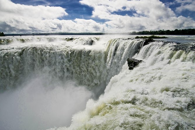 Overnight Iguazú Falls From Puerto Iguazú - Exploring Puerto Iguazú