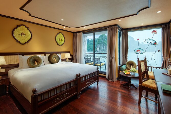 Overnight Indochine Premium Cruising Tour at HaLong (From Halong) - Dining Experiences