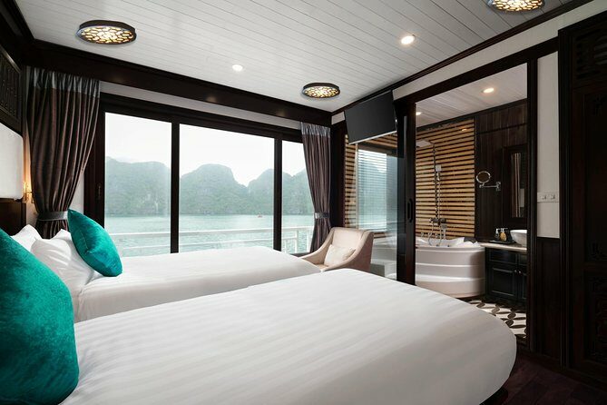 Overnight Luxury 5 Star Alisa Cruise with Meals, Kayak or Bamboo Boat - FAQ