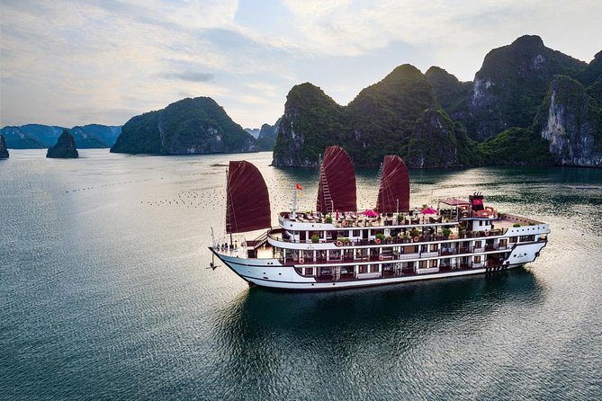 Overnight Luxury 5 Star Alisa Cruise With Meals, Kayak or Bamboo Boat - Tour Group Size