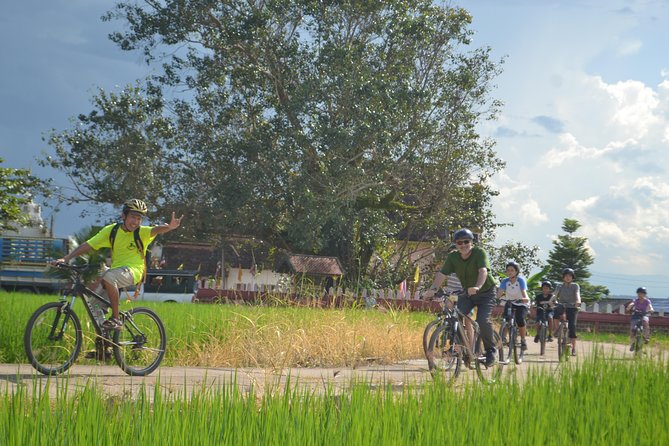 Overnight Mae Taeng Valley Cycling and Waterfall - Equipment and Attire