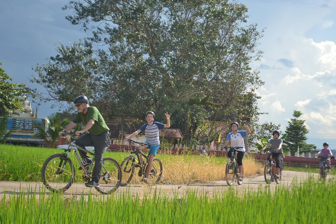 Overnight Mae Taeng Valley Cycling and Waterfall - Booking Information