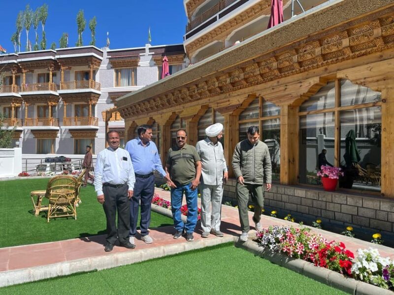 Overnight Pangong Tour From Leh & Thikse , Hemis Monasteries - Customer Reviews and Experiences