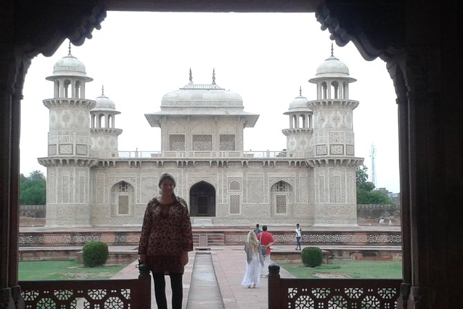 Overnight Tour of Agra Taj Mahal Sunset & Sunrise From Delhi - Captivating Sunset at Taj Mahal