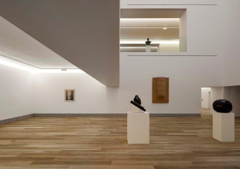 Oviedo : Archaeological and Fine Arts Museum Tour - Tour Highlights