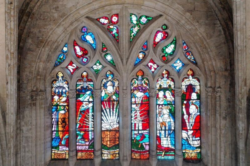 Oviedo: Guided Tour in Oviedo and Cathedral With Tickets - Tour Overview