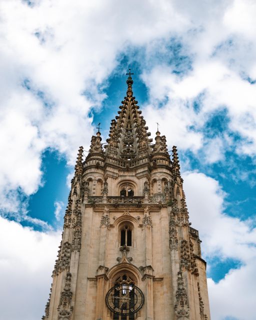 Oviedo: Walking Tour of the Historic Center - Exploring the Historic Plaza De Alfonso II El Casto