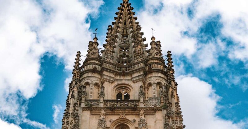 Oviedo: Walking Tour of the Historic Center - Key Highlights
