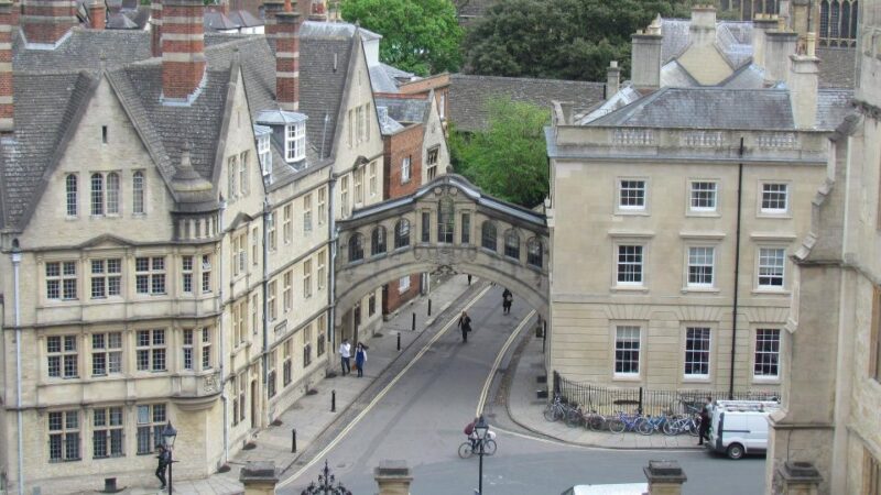 Oxford and Cotswold Private Tour Entry to Oxford University - Bodleian Library and Radcliffe Camera