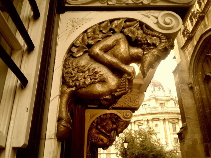 Oxford: C.S. Lewis & J.R.R. Tolkien Guided Walking Tour - Visiting Magdalen College